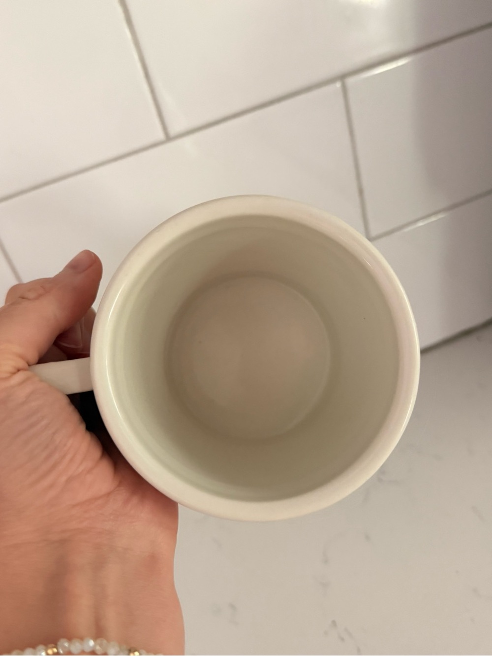 ✨ ANTHROPOLOGIE R Mug - Picture 4 of 4